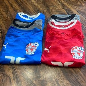 6 numbered internationals soccer shirts 2 blue  2 gray 2 red  all small